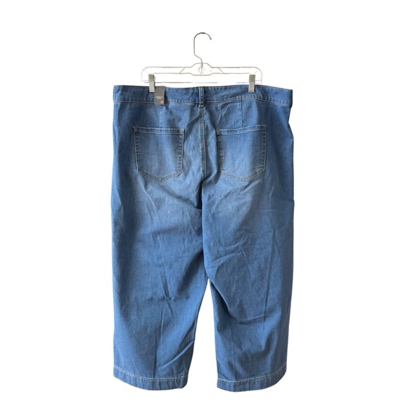 NEW Torrid Crop Wide Leg Lightweight Vintage High Rise Jeans Plus Size 20 Button - Picture 4 of 10